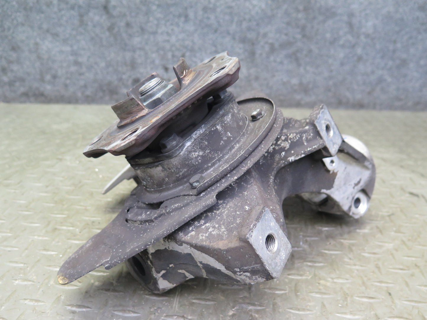 1997-2004 Porsche Boxster 986 Front Left Spindle Knuckle Wheel Hub Bearing