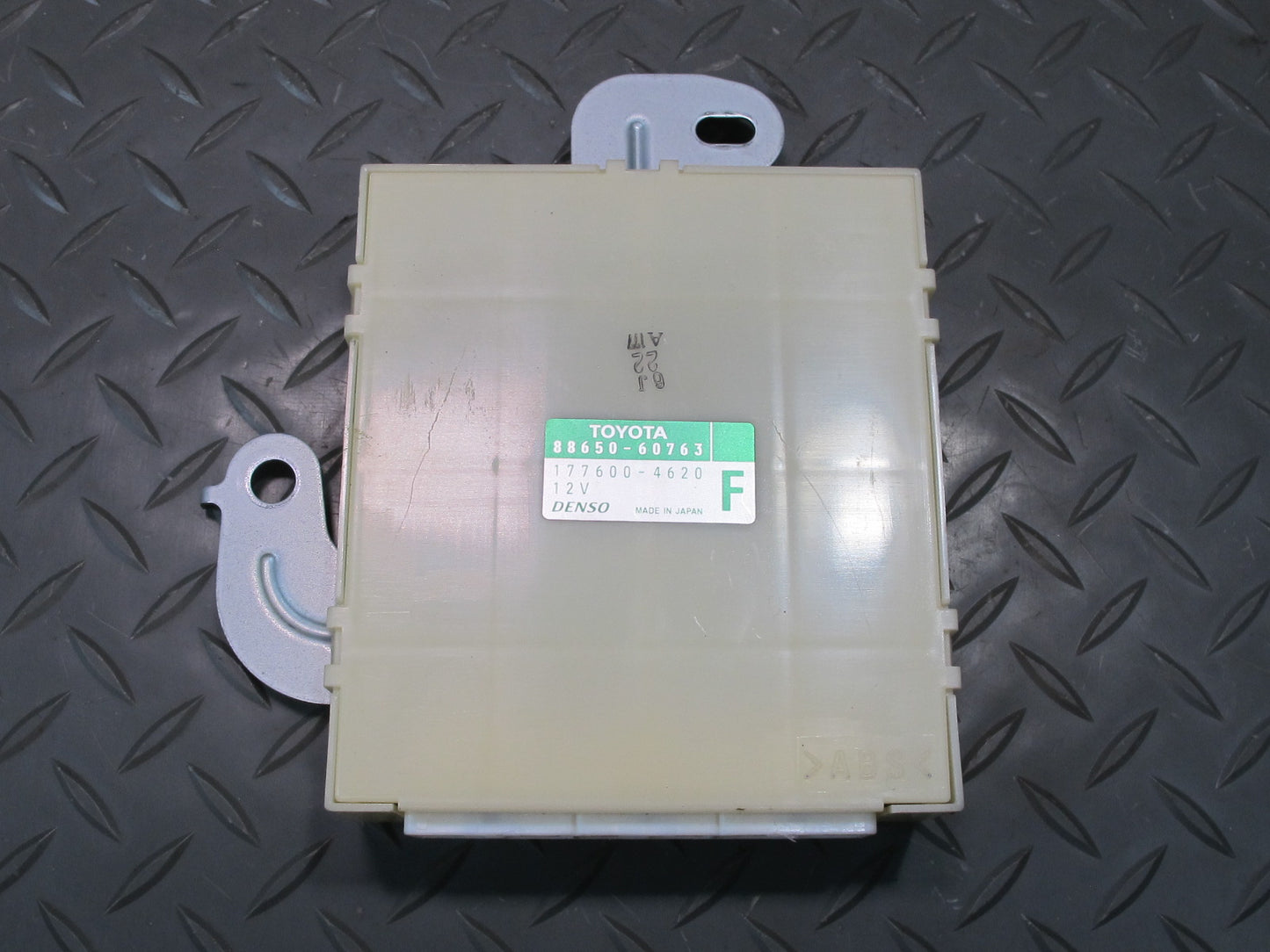 2006-2009 Lexus UZJ120L GX470 A/C Air Condition Amplifier AMP Module 88650-60763