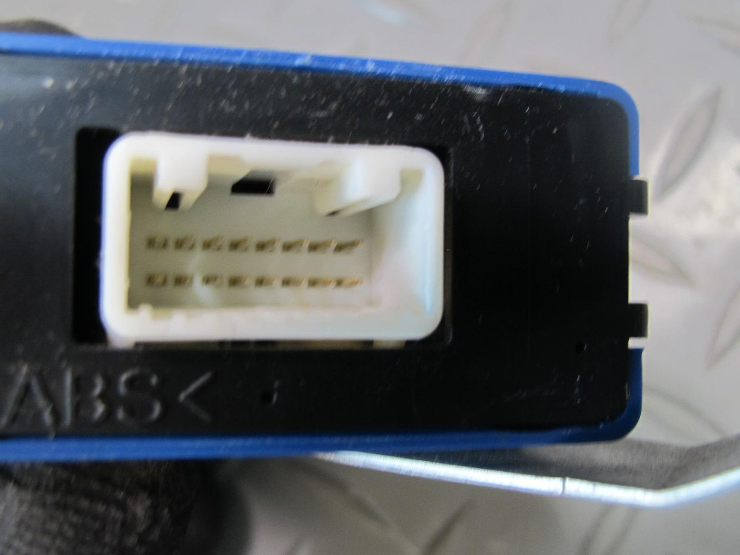 2006-2007 Lexus UZJ120L GX470 Tire Pressure Monitor Control Module 89769-60020