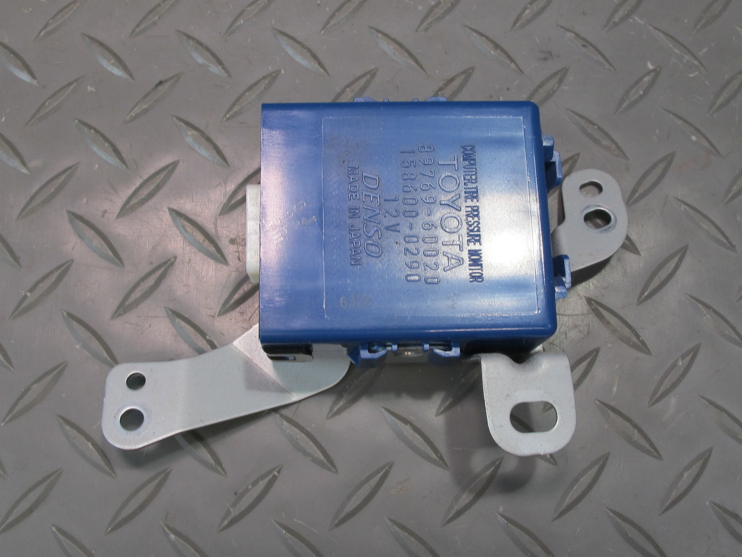 2006-2007 Lexus UZJ120L GX470 Tire Pressure Monitor Control Module 89769-60020