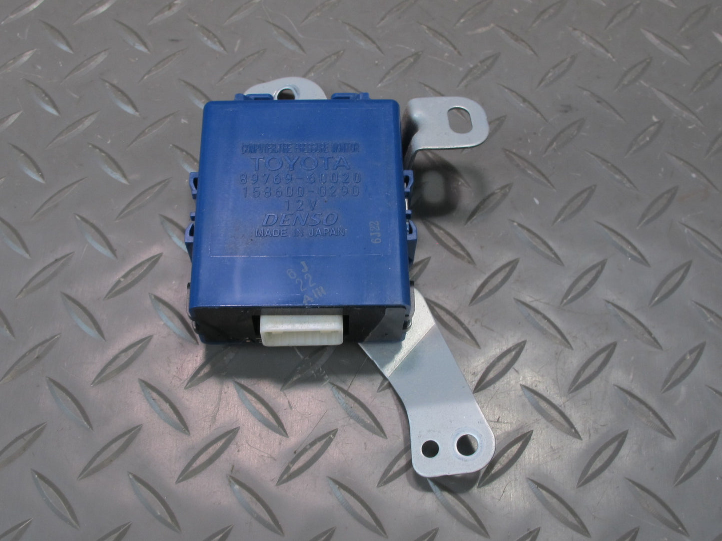 2006-2007 Lexus UZJ120L GX470 Tire Pressure Monitor Control Module 89769-60020