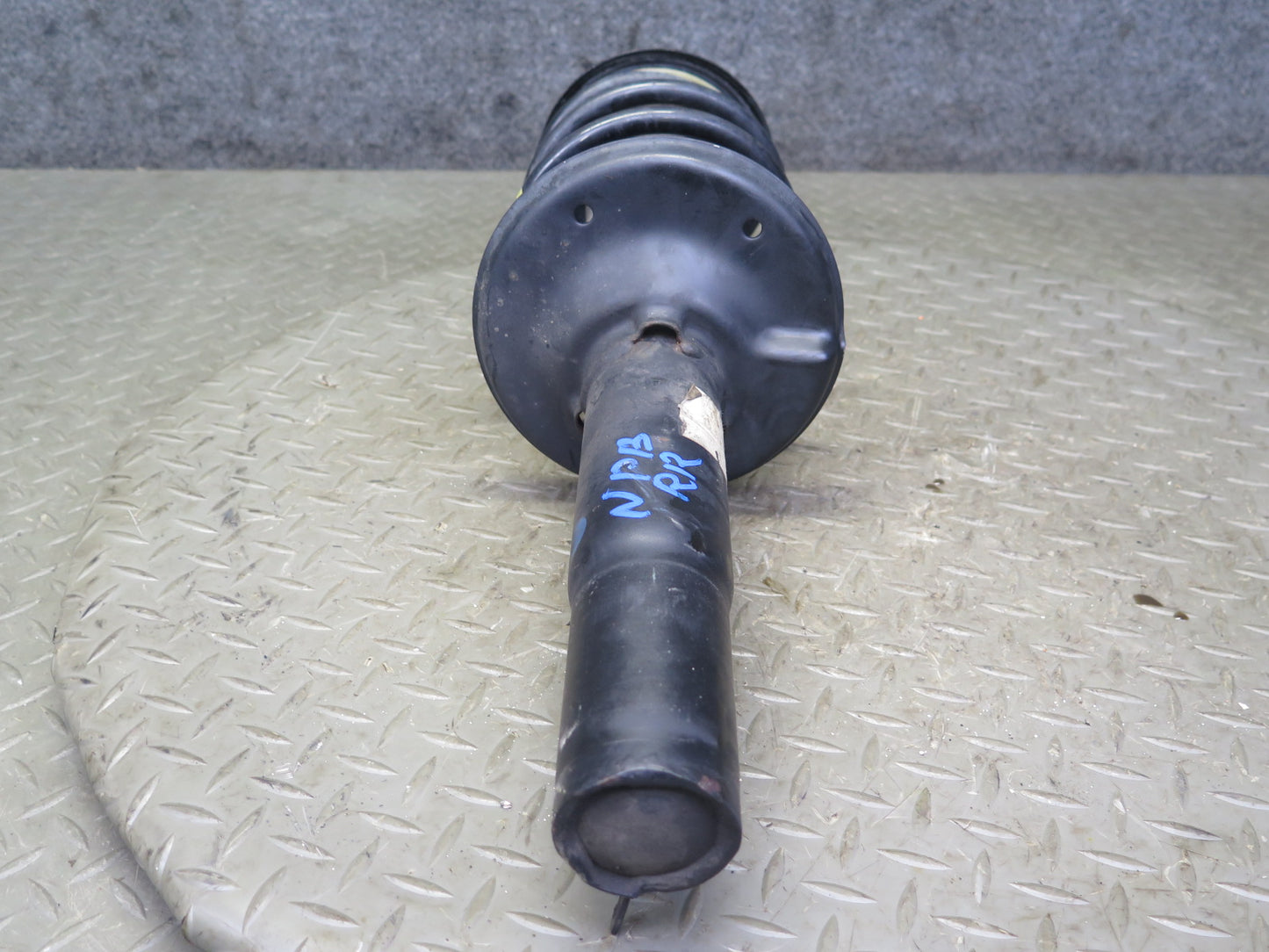 1997-2004 Porsche Boxster 986 RWD Rear Strut Shock Absorber Set of 2 72K Miles
