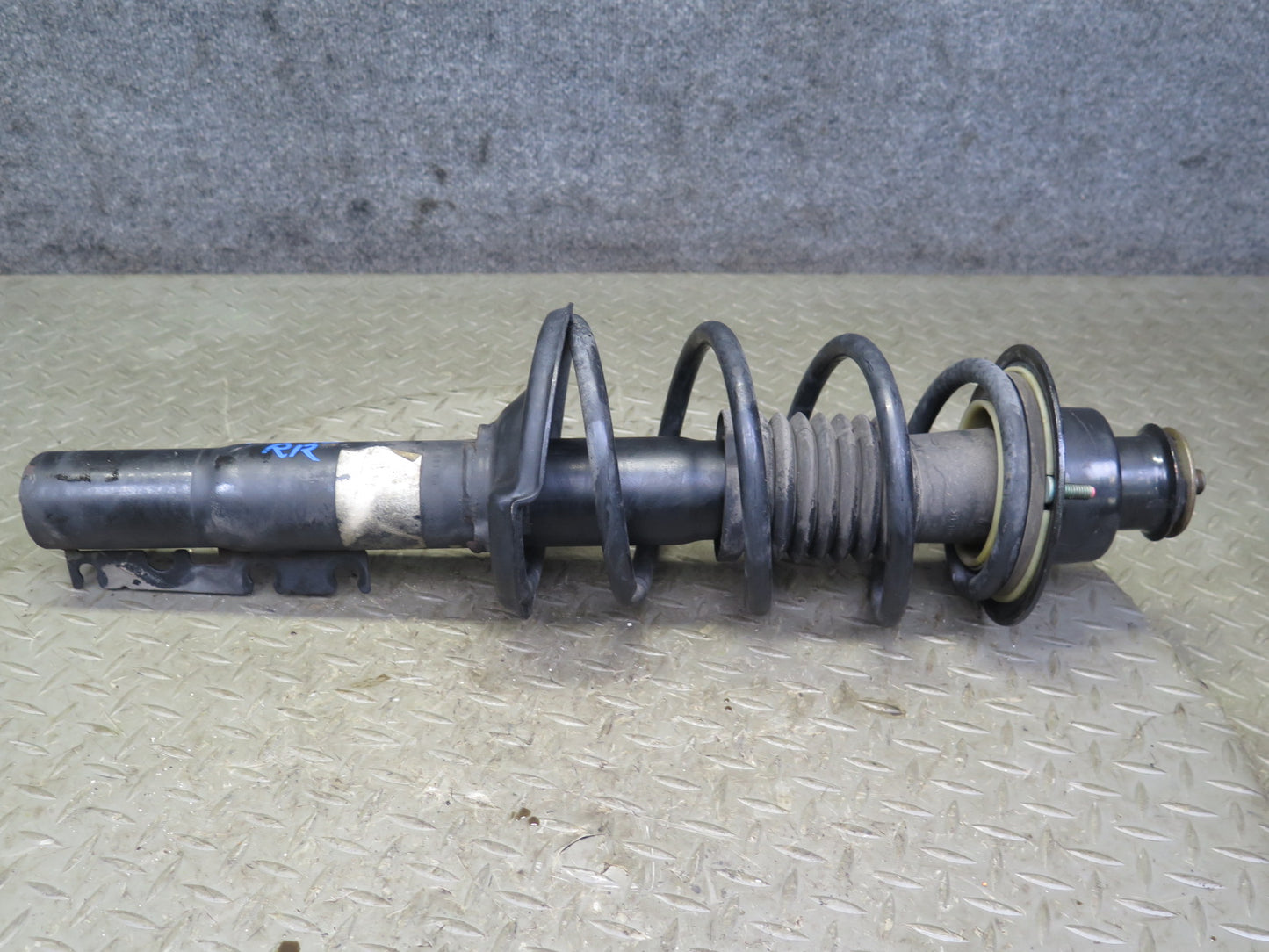 1997-2004 Porsche Boxster 986 RWD Rear Strut Shock Absorber Set of 2 72K Miles