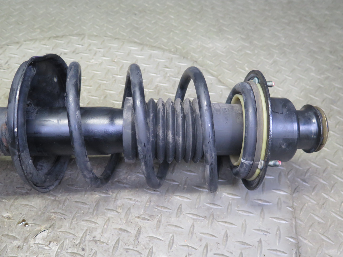 1997-2004 Porsche Boxster 986 RWD Rear Strut Shock Absorber Set of 2 72K Miles