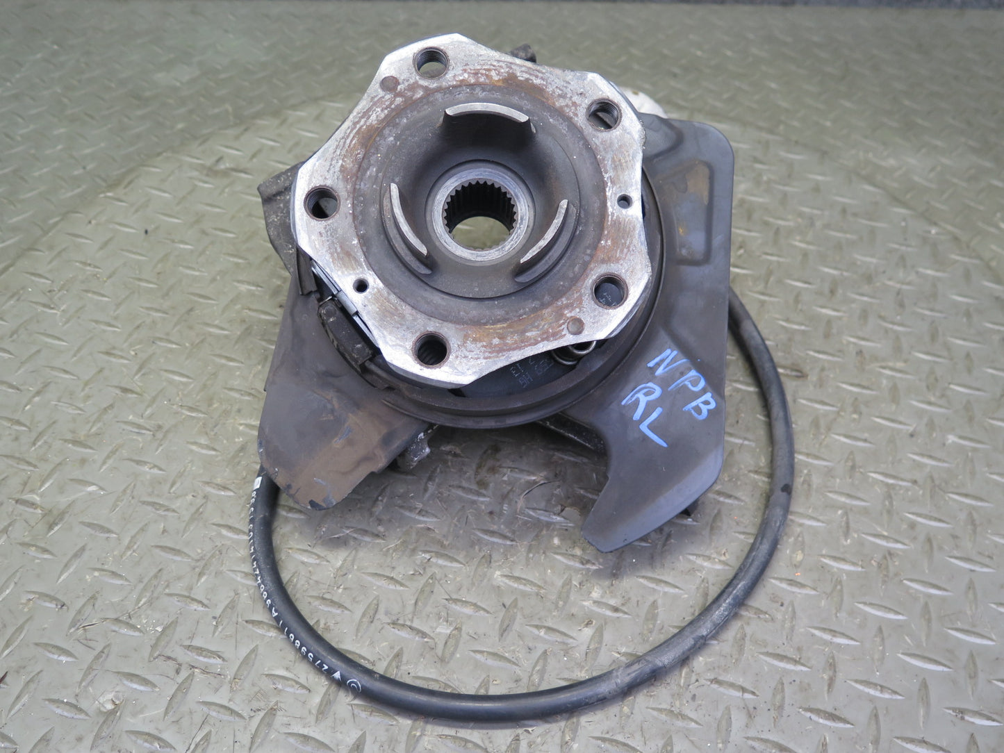 1997-2004 Porsche Boxster 986 Rear Left Spindle Knuckle Wheel Hub Bearing