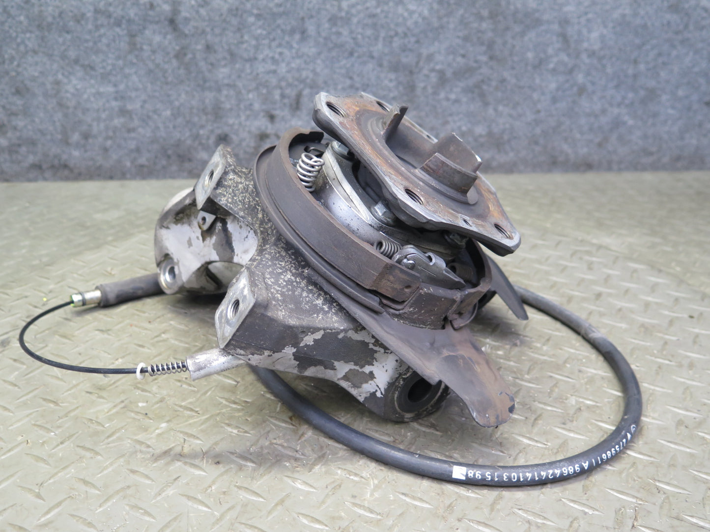 1997-2004 Porsche Boxster 986 Rear Left Spindle Knuckle Wheel Hub Bearing