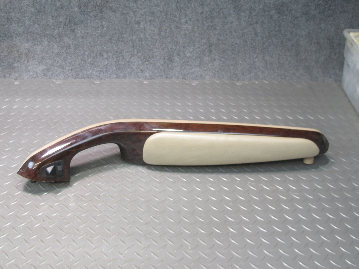 01-06 BMW E46 330ci Convertible Dash Center Console Armrest Wood Trim Panel Set