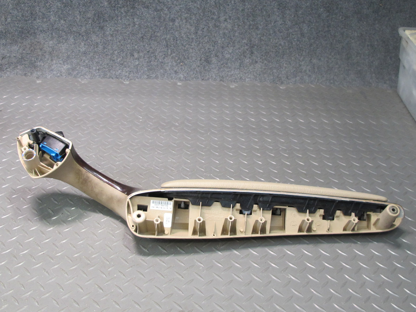 01-06 BMW E46 330ci Convertible Dash Center Console Armrest Wood Trim Panel Set