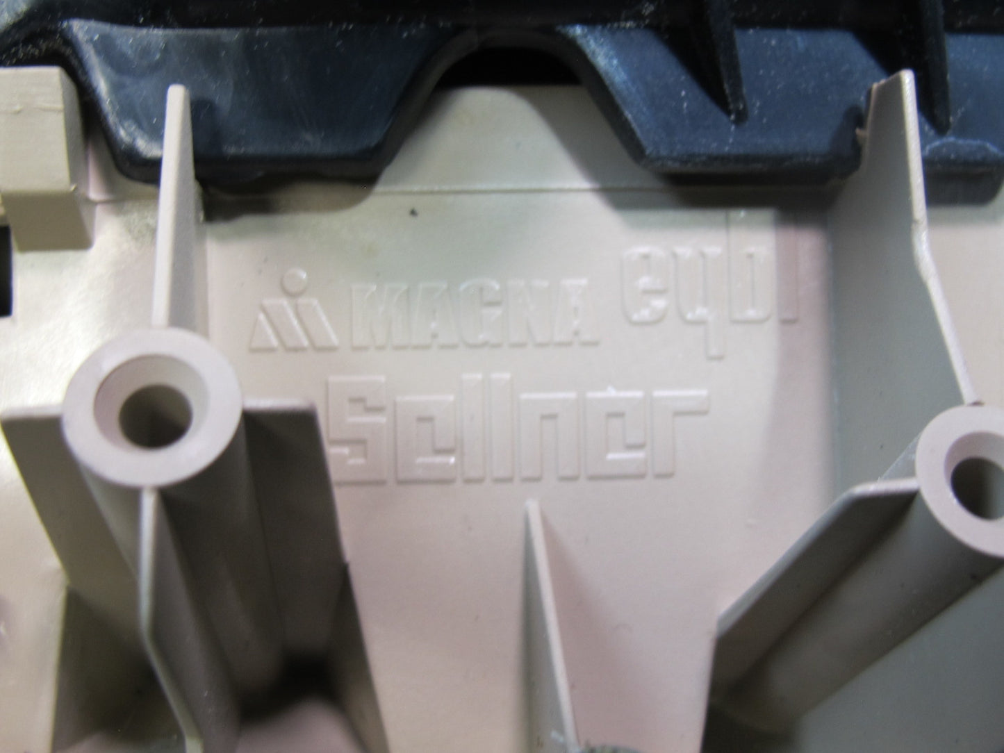 01-06 BMW E46 330ci Convertible Dash Center Console Armrest Wood Trim Panel Set