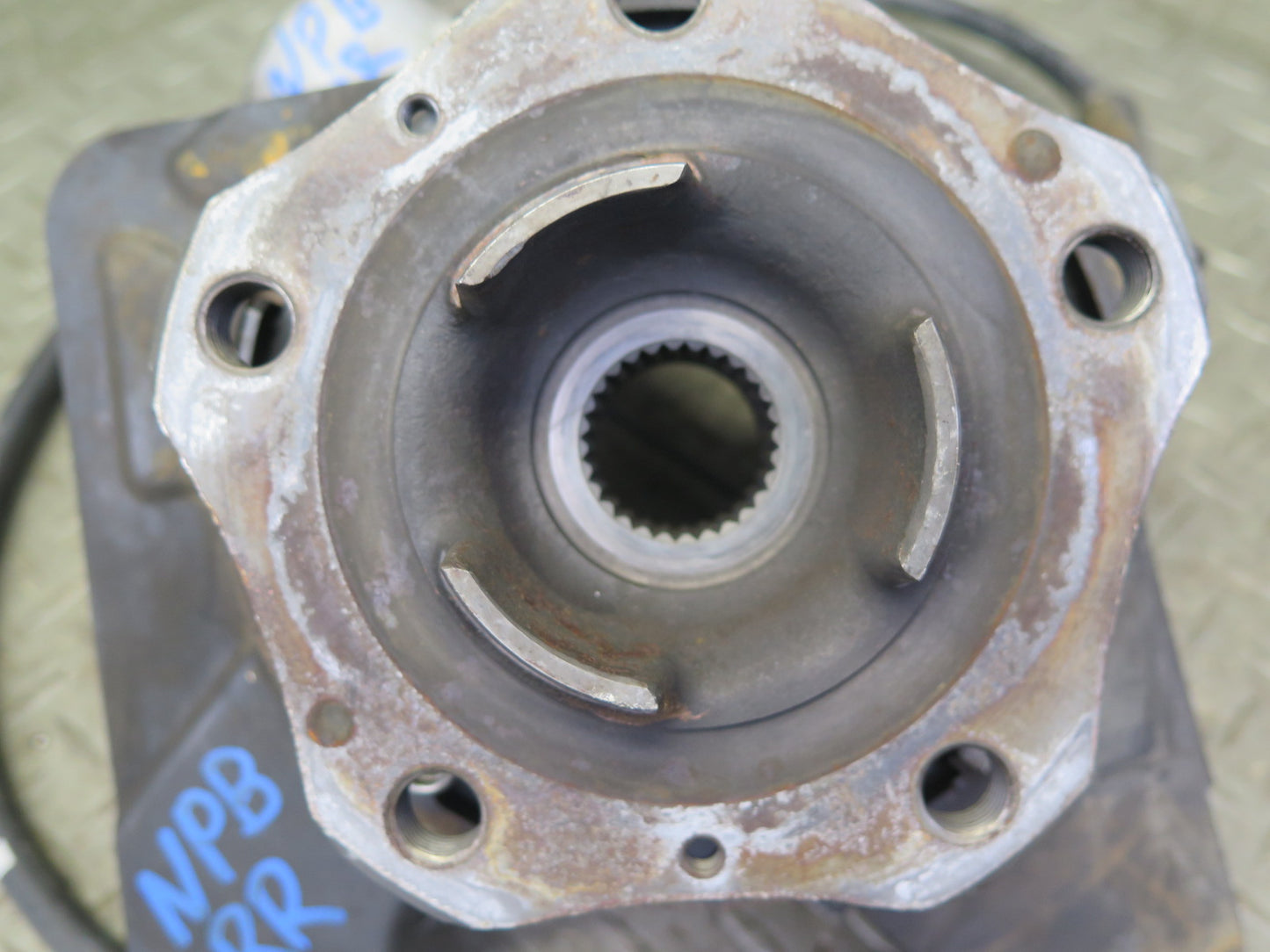 1997-2004 Porsche Boxster 986 Rear Right Spindle Knuckle Wheel Hub Bearing