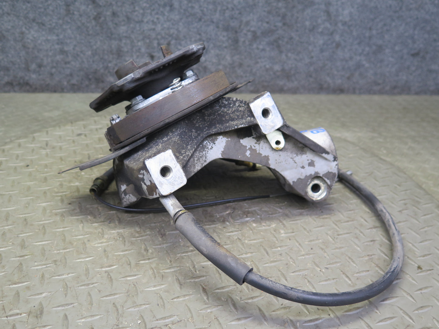 1997-2004 Porsche Boxster 986 Rear Right Spindle Knuckle Wheel Hub Bearing