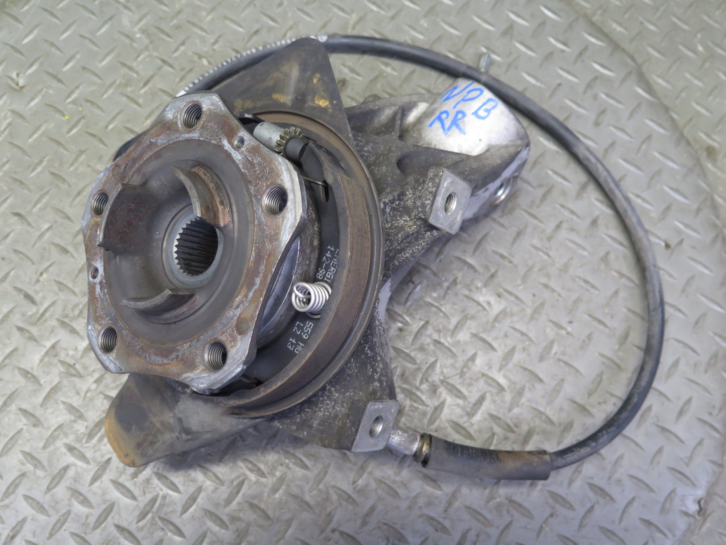 1997-2004 Porsche Boxster 986 Rear Right Spindle Knuckle Wheel Hub Bearing
