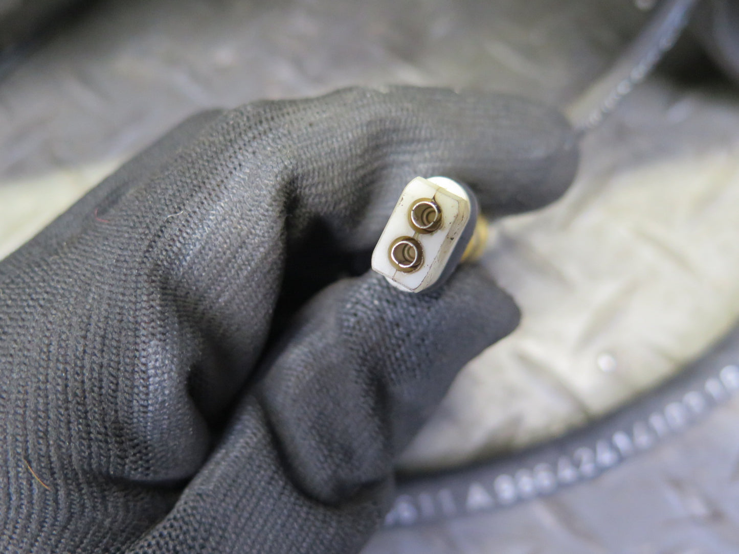 1997-2004 Porsche Boxster 986 Rear Right Spindle Knuckle Wheel Hub Bearing