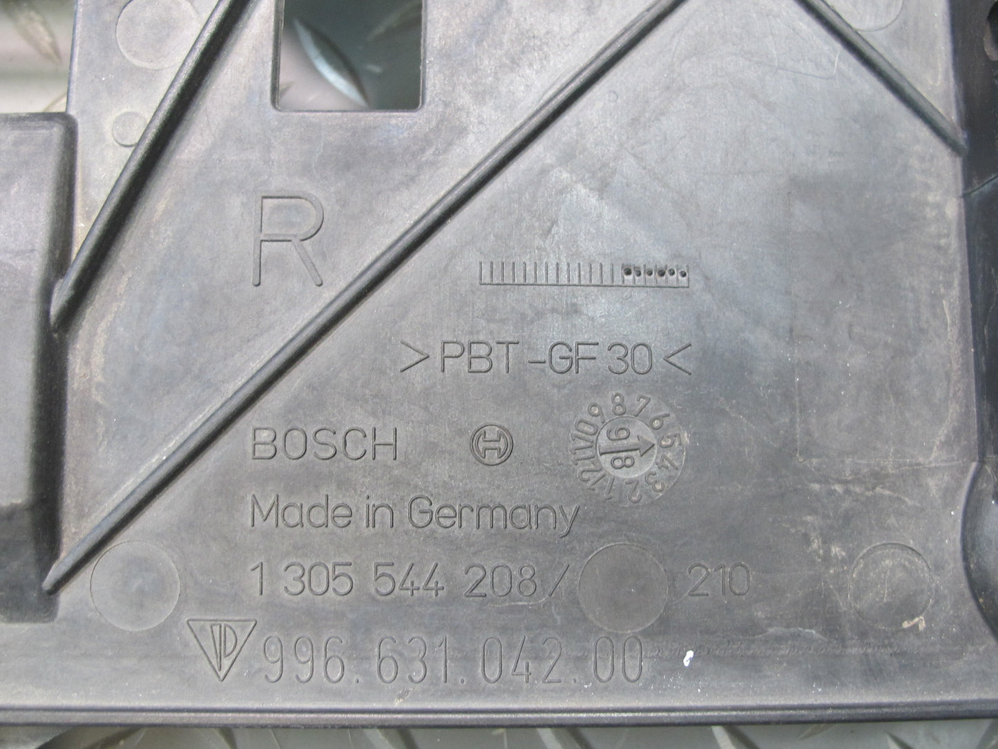 1997-2001 Porsche Boxster 986 Front Headlight Mount Bracket Support Set of 2