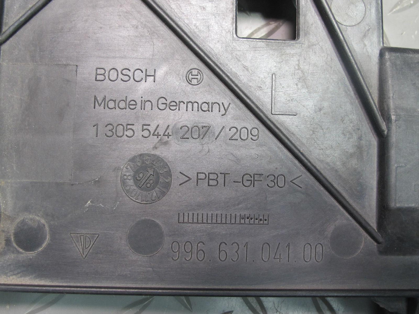 1997-2001 Porsche Boxster 986 Front Headlight Mount Bracket Support Set of 2