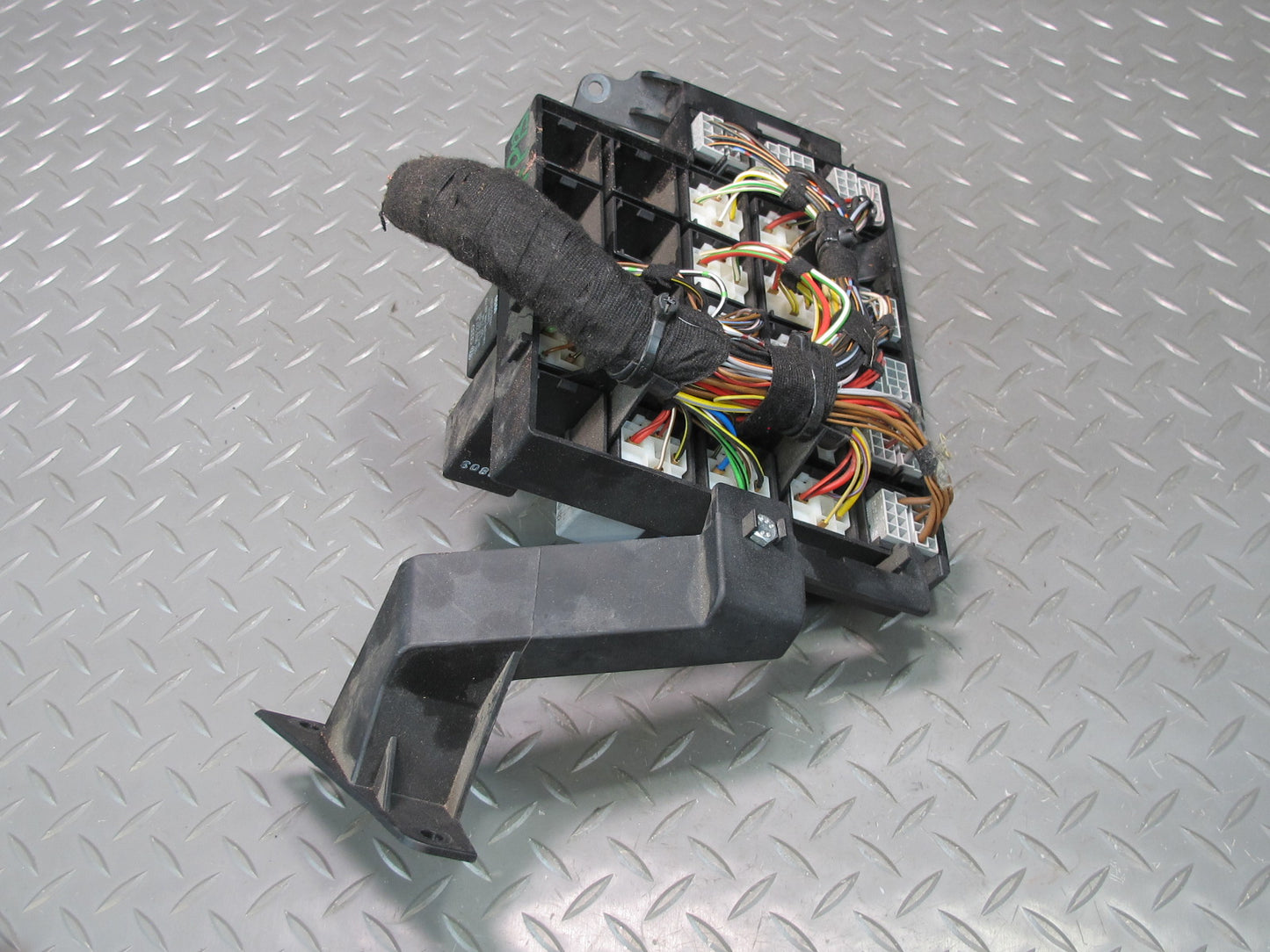 2000-2004 Porsche Boxster 986 Junction Fuse Relay Box Module Unit