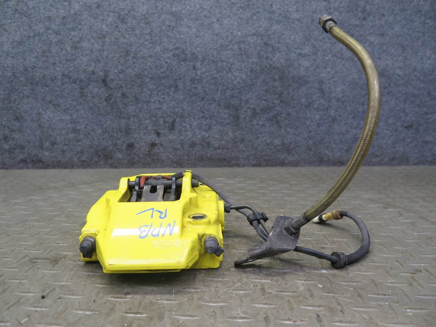 1997-2004 Porsche Boxster 986 Rear Left & Right Brembo Brake Caliper Set of 2