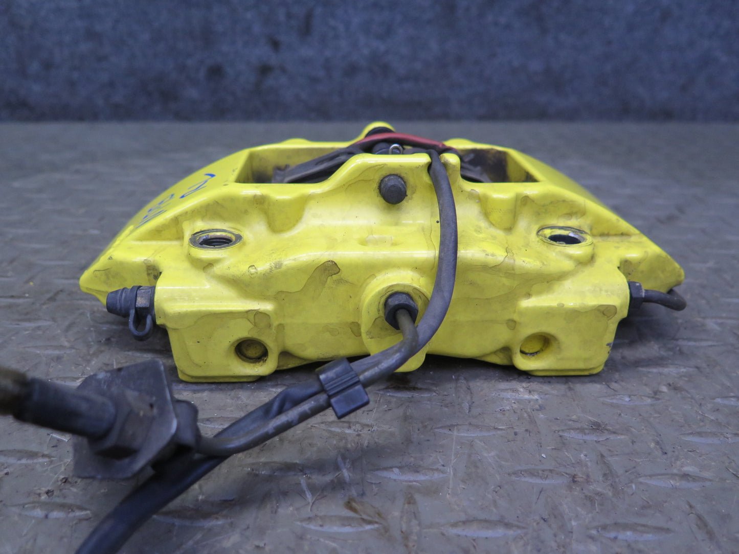 1997-2004 Porsche Boxster 986 Rear Left & Right Brembo Brake Caliper Set of 2