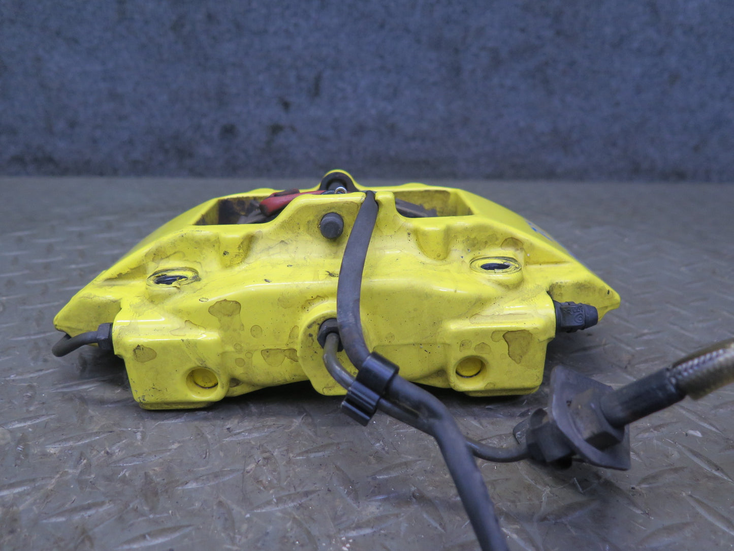 1997-2004 Porsche Boxster 986 Rear Left & Right Brembo Brake Caliper Set of 2