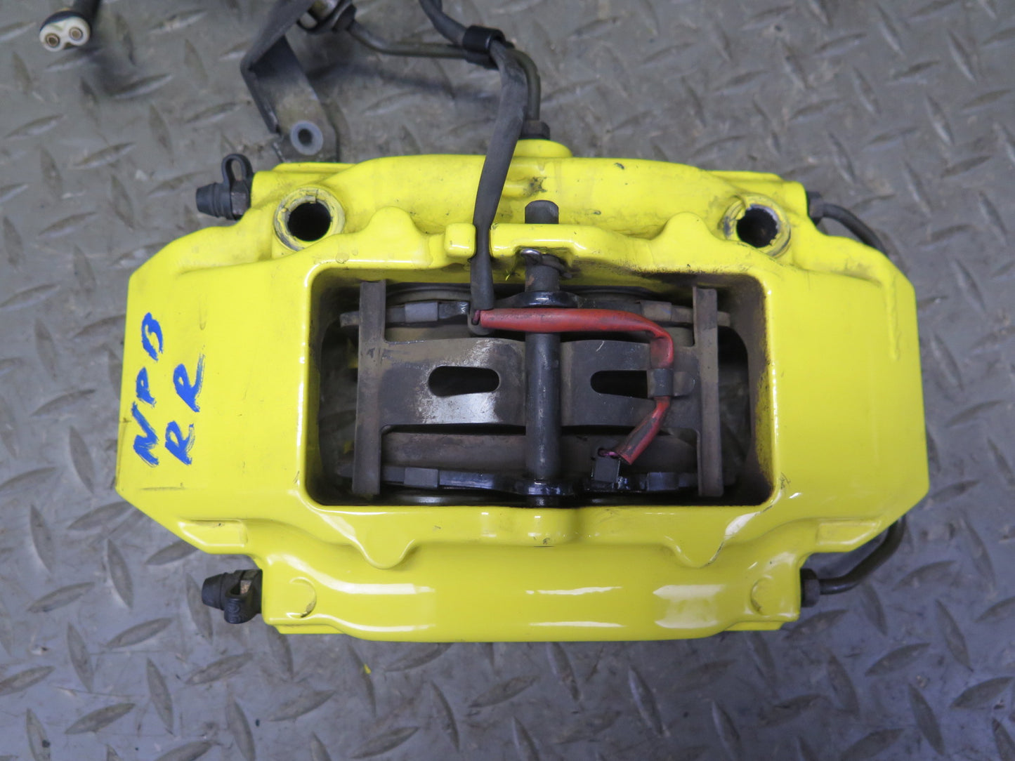 1997-2004 Porsche Boxster 986 Rear Left & Right Brembo Brake Caliper Set of 2