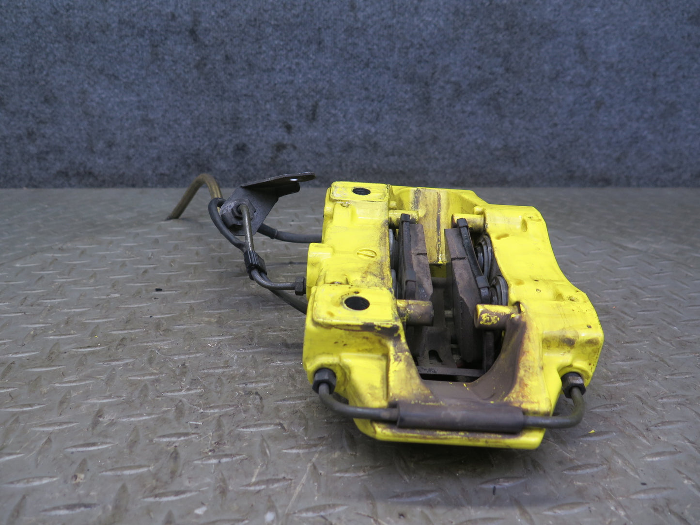 1997-2004 Porsche Boxster 986 Rear Left & Right Brembo Brake Caliper Set of 2