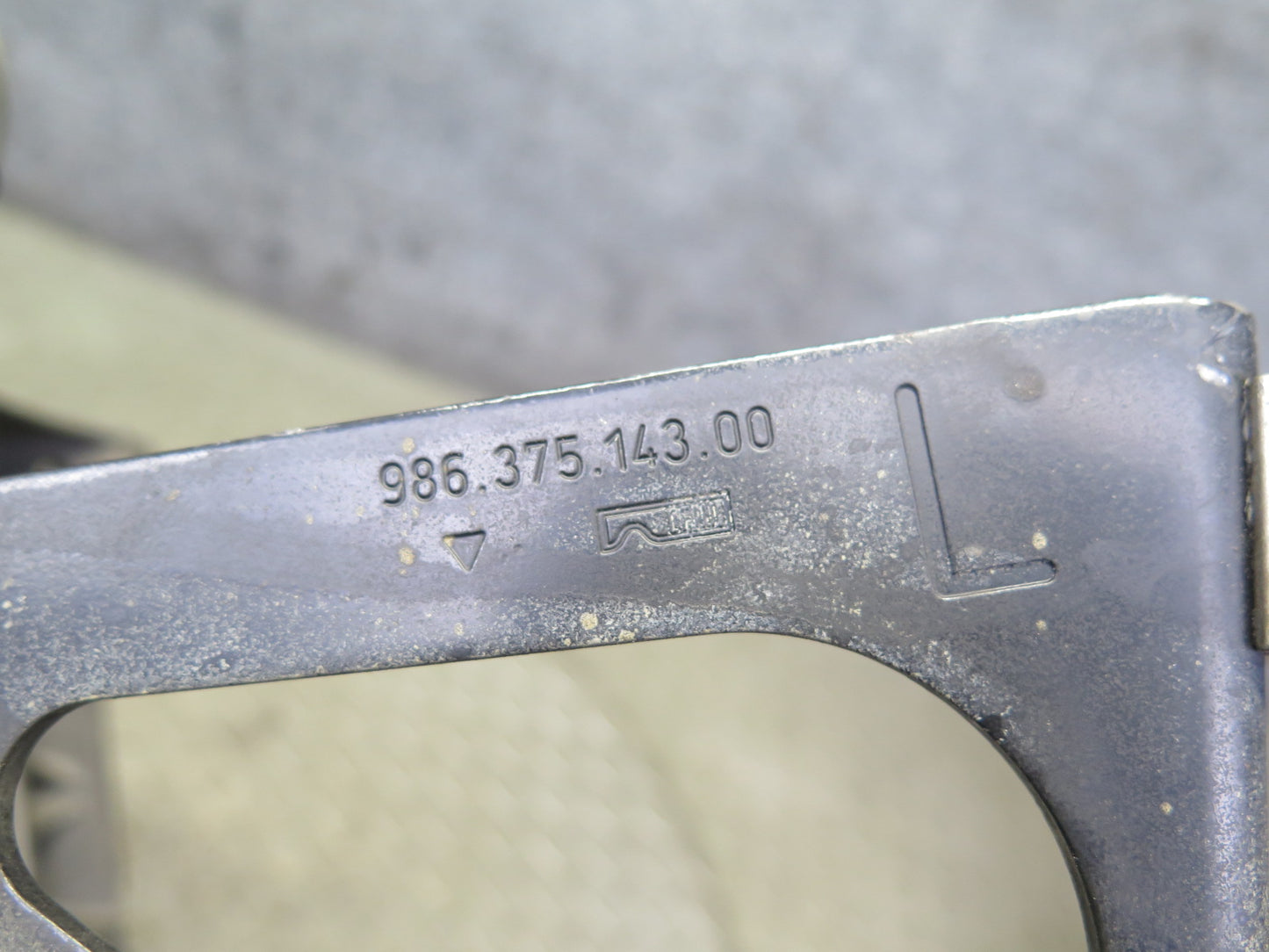 1997-1999 Porsche Boxster 986 M/T Transmission Mount Bracket Support  Set of 2