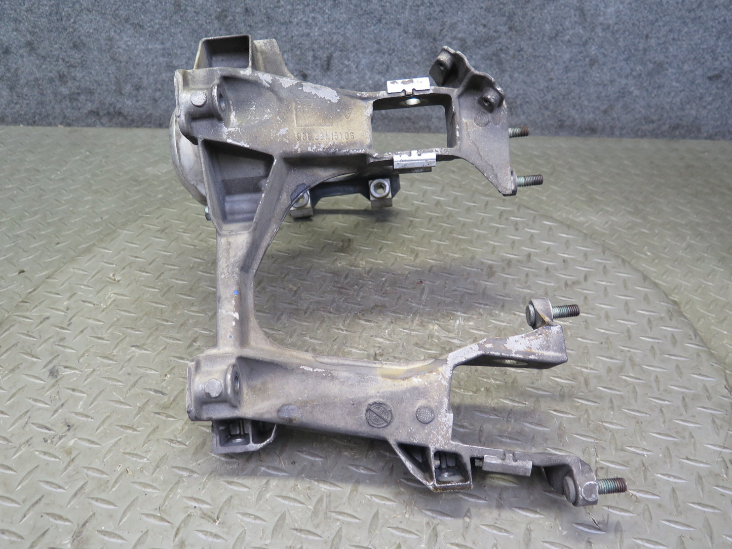 1997-1999 Porsche Boxster 986 M/T Transmission Mount Bracket Support  Set of 2