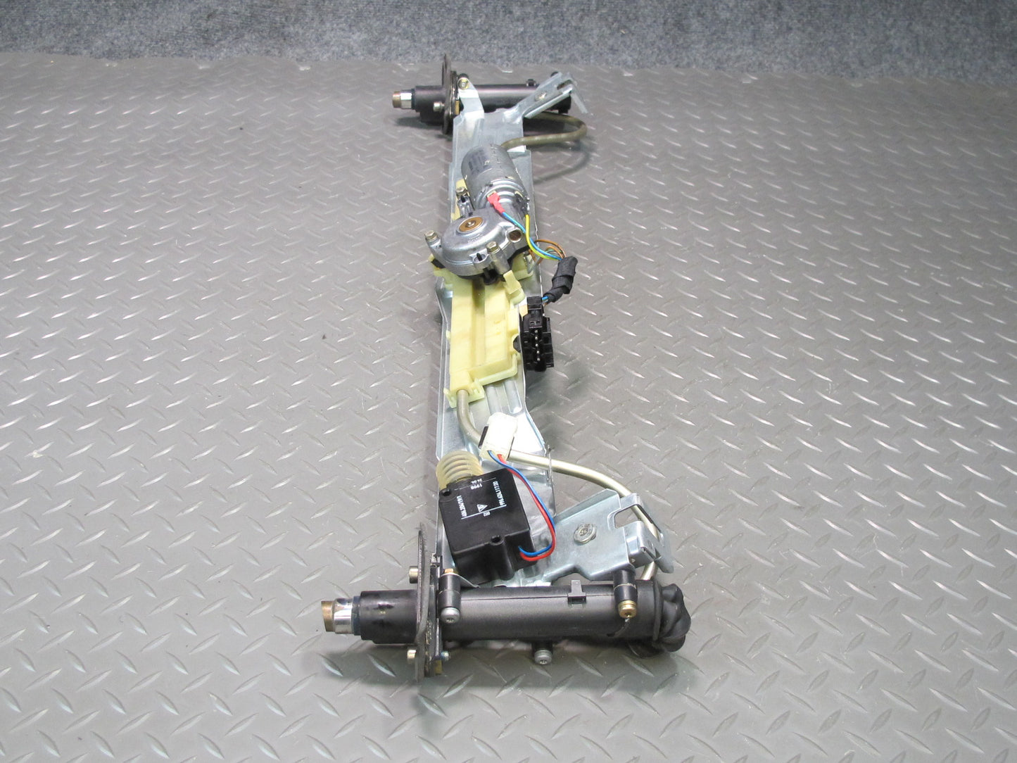 1997-2004 Porsche Boxster 986 Rear Spoiler Drive Mechanism w Motor 98650410901