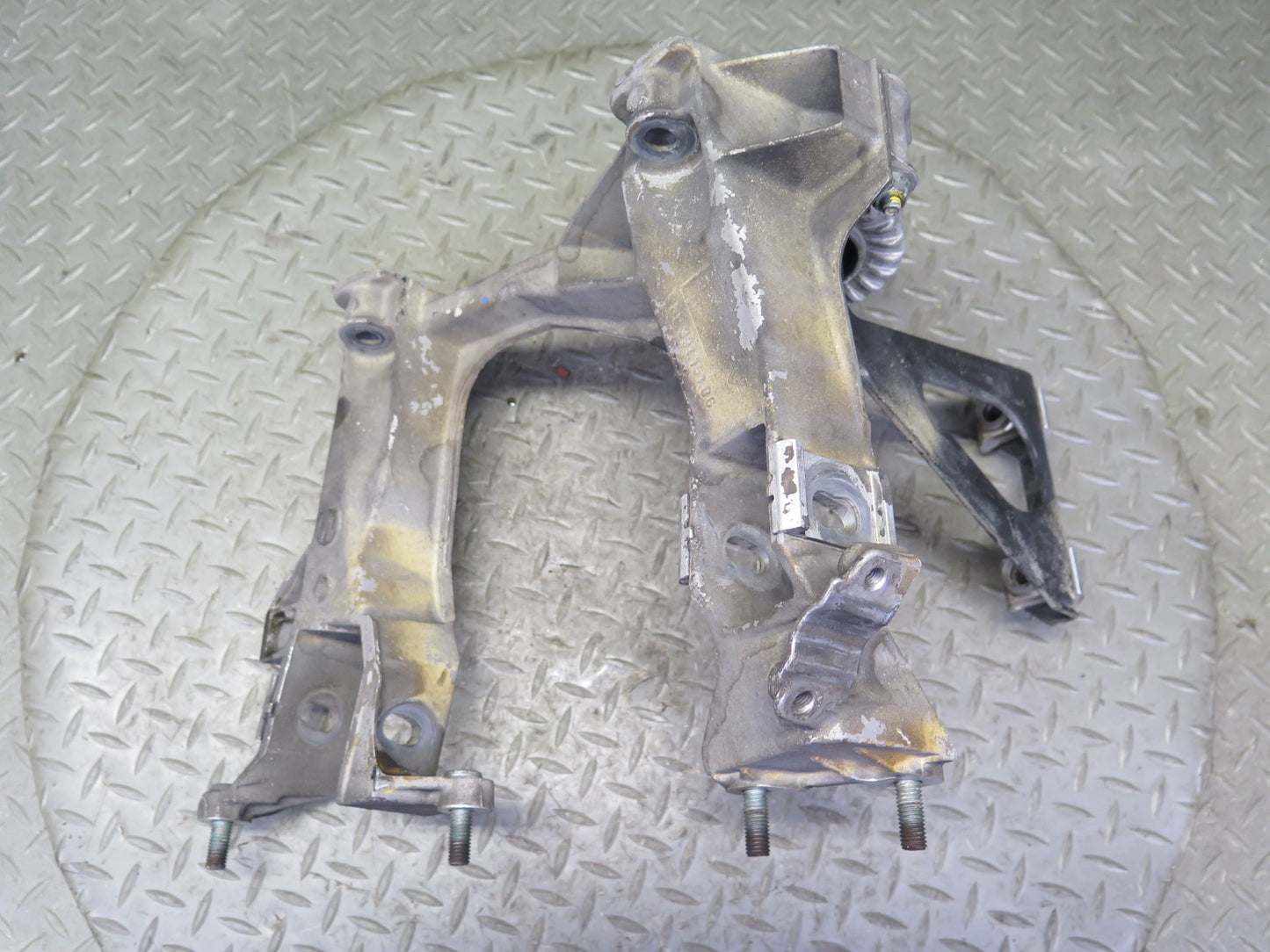 1997-1999 Porsche Boxster 986 M/T Transmission Mount Bracket Support  Set of 2