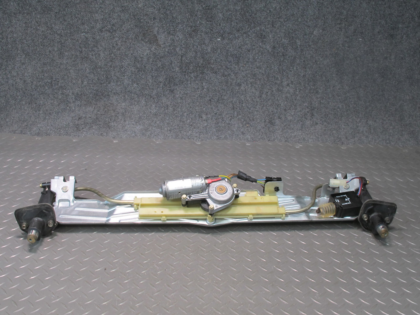 1997-2004 Porsche Boxster 986 Rear Spoiler Drive Mechanism w Motor 98650410901