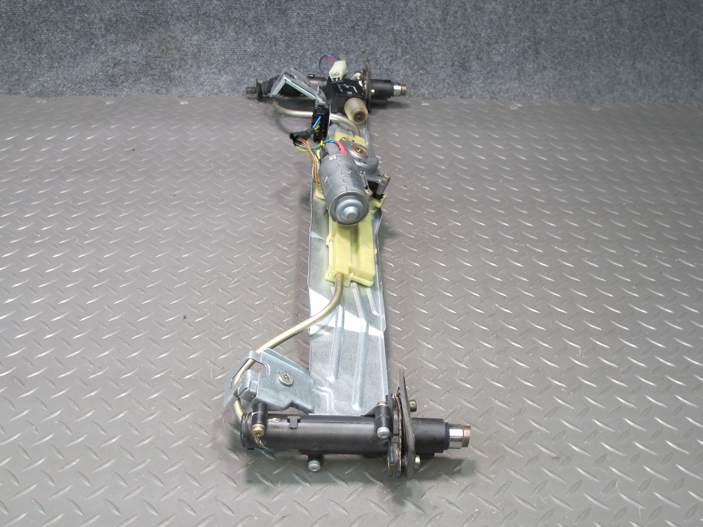 1997-2004 Porsche Boxster 986 Rear Spoiler Drive Mechanism w Motor 98650410901