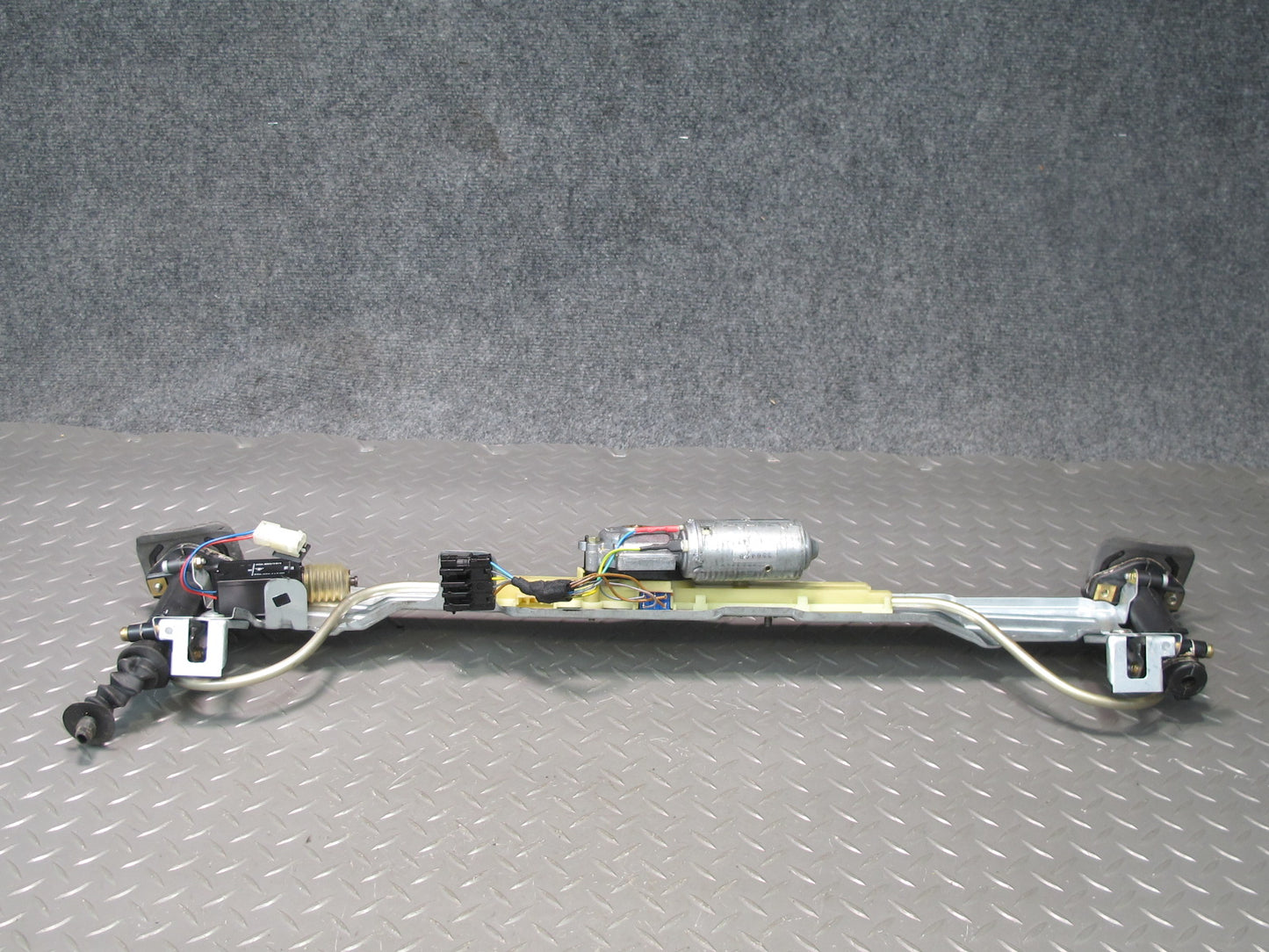 1997-2004 Porsche Boxster 986 Rear Spoiler Drive Mechanism w Motor 98650410901