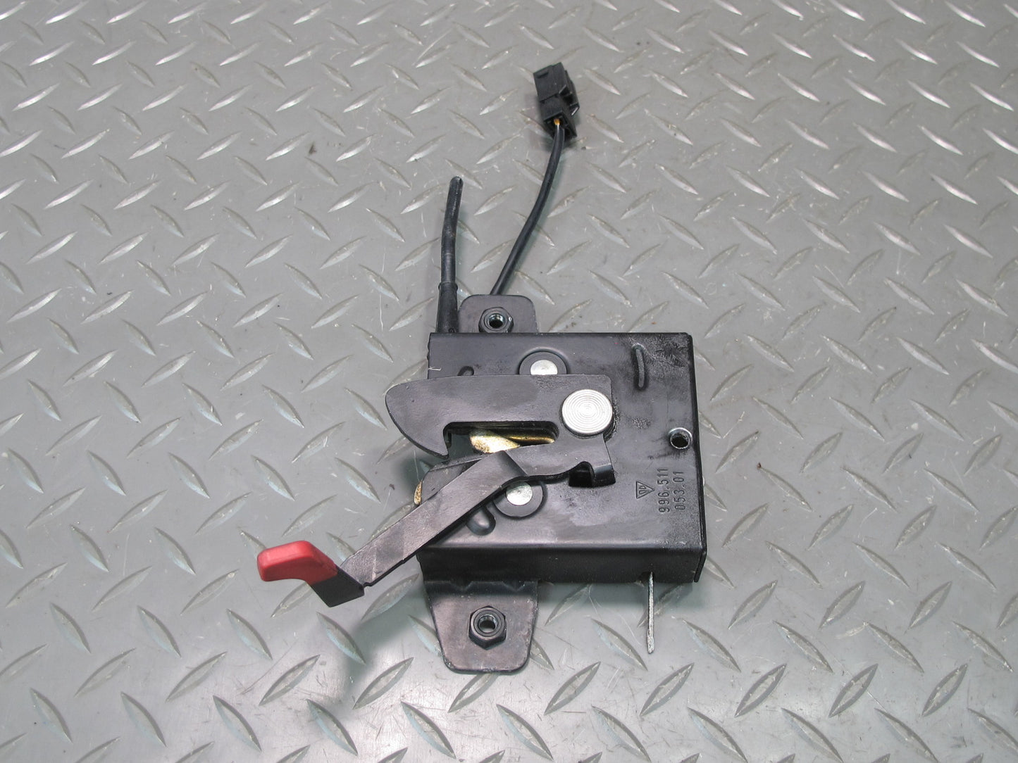 1997-2004 Porsche Boxster 986 Front Hood Bonnet Lock Latch 99651105301