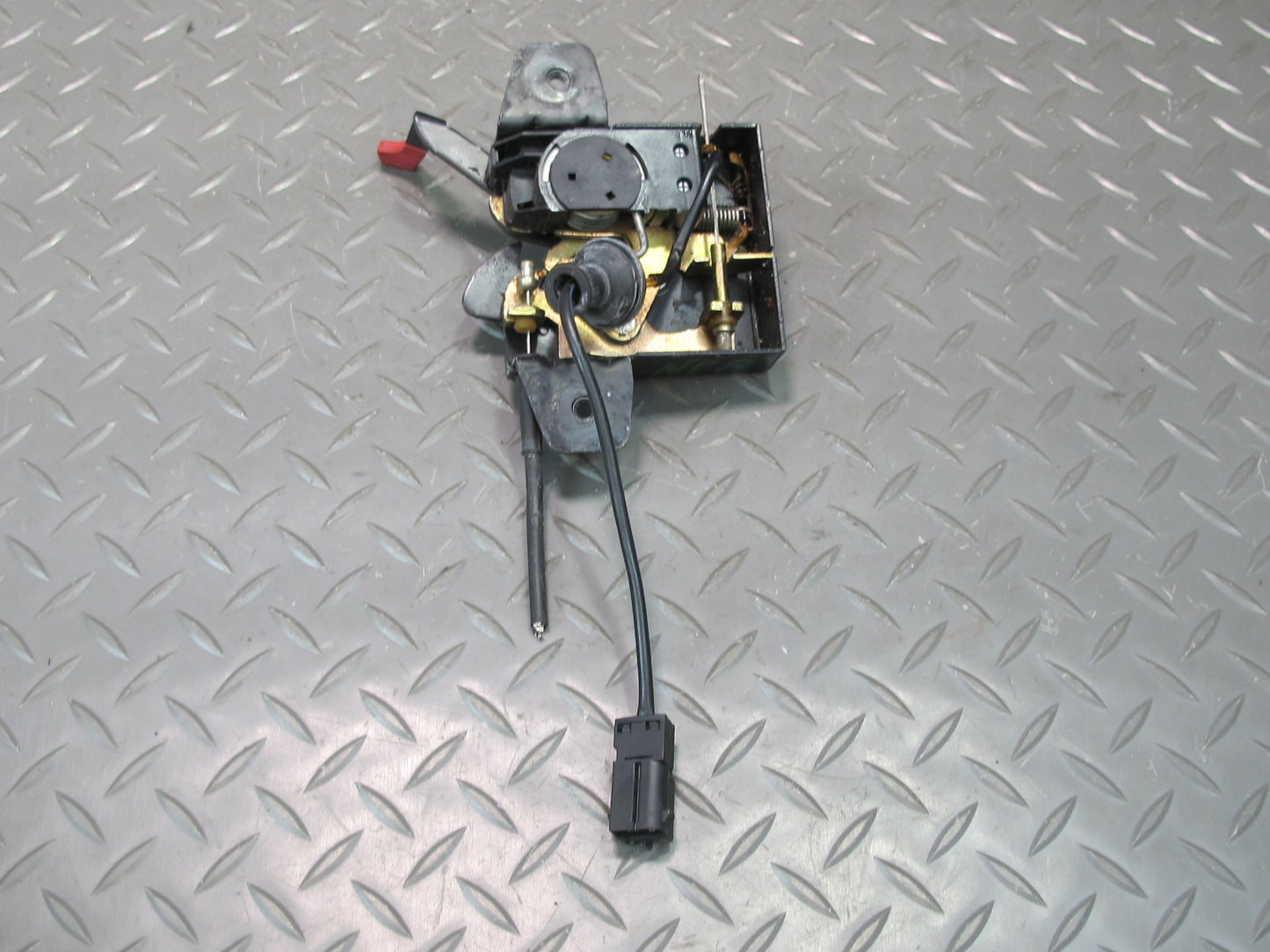 1997-2004 Porsche Boxster 986 Front Hood Bonnet Lock Latch 99651105301