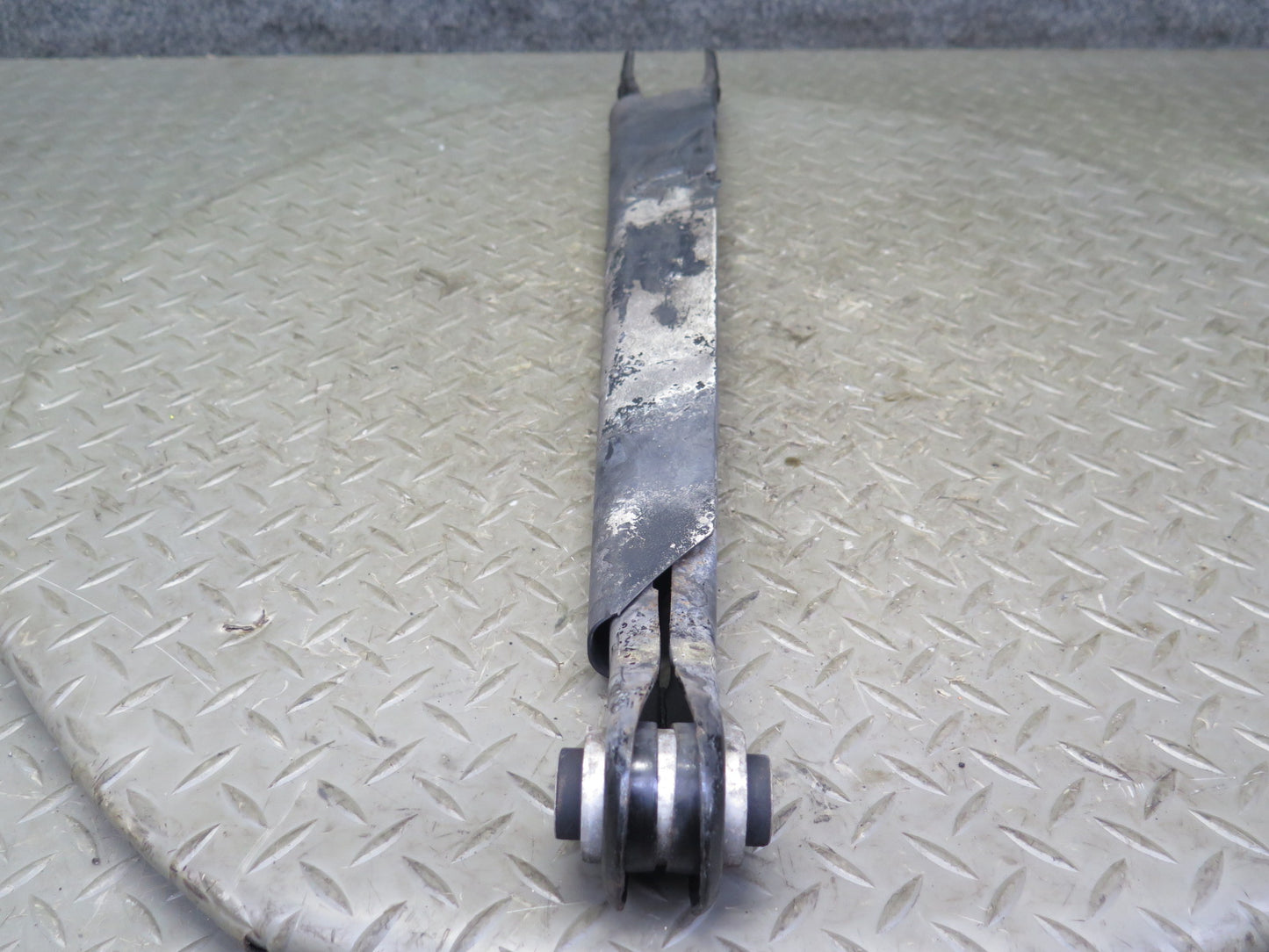 01-06 BMW E46 330ci RWD Set of 2 Rear Left Upper & Lower Control Arm 77K OEM