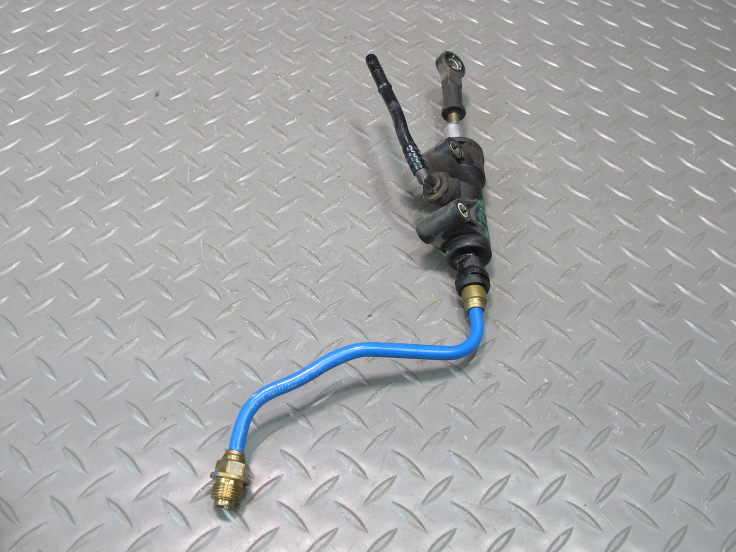 1997-2004 Porsche Boxster 986 Manual Transmission Clutch Master Cylinder w Pipe