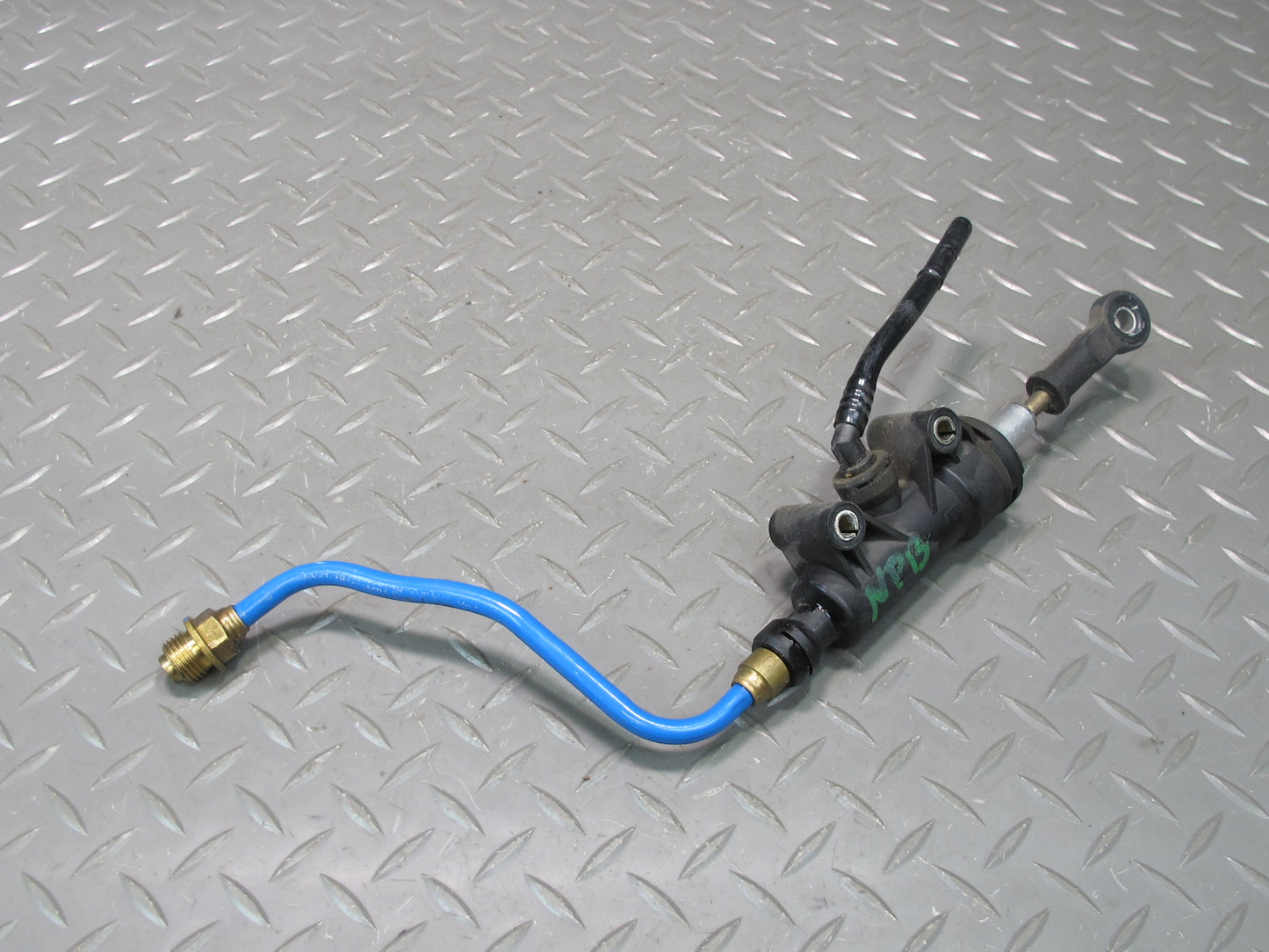 1997-2004 Porsche Boxster 986 Manual Transmission Clutch Master Cylinder w Pipe