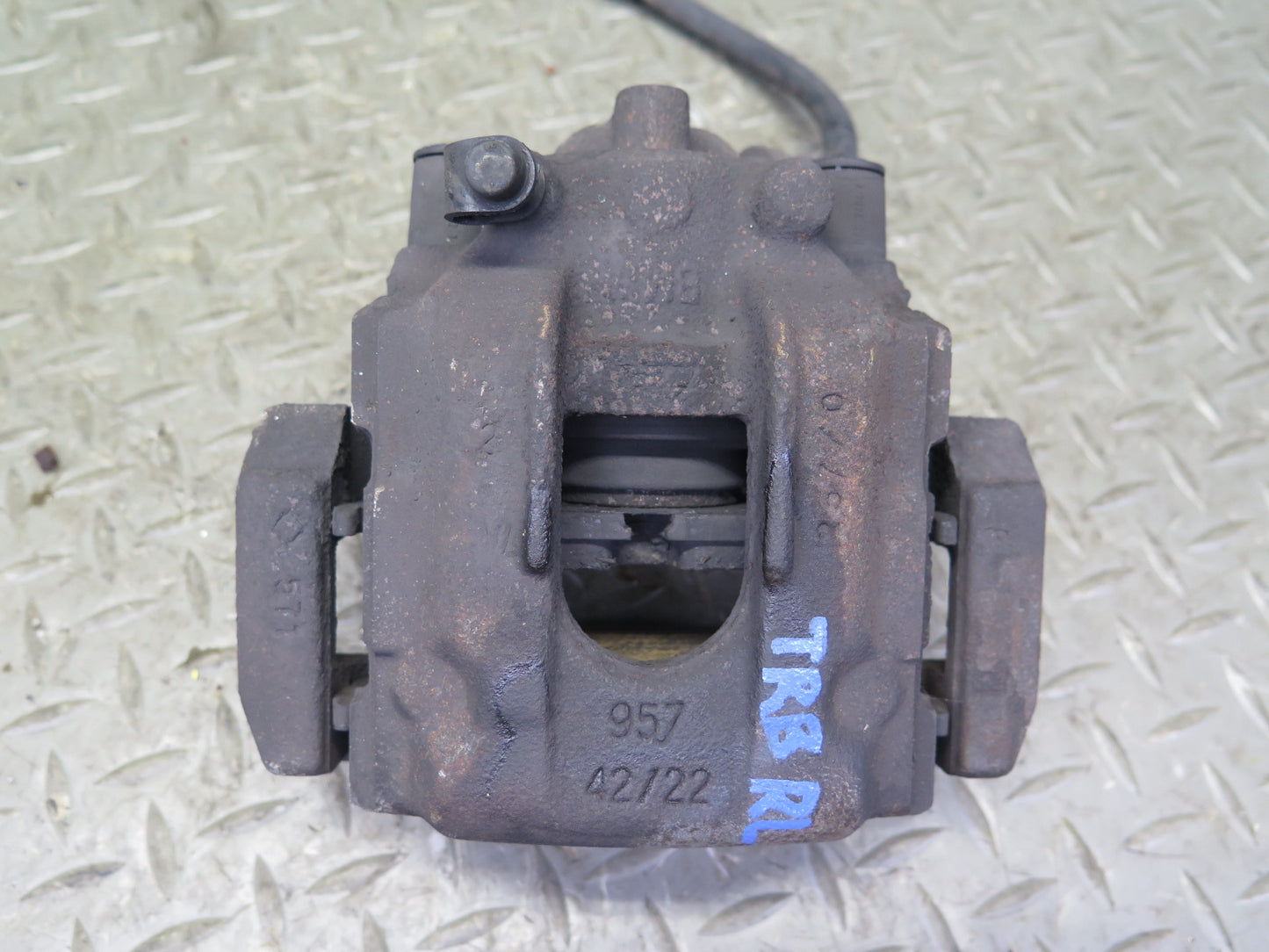 01-06 BMW E46 330i 330Ci RWD Set of 2 Rear Left & Right Brake Caliper 77K OEM