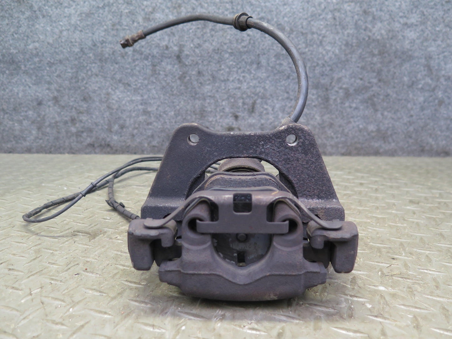 01-06 BMW E46 330i 330Ci RWD Set of 2 Rear Left & Right Brake Caliper 77K OEM