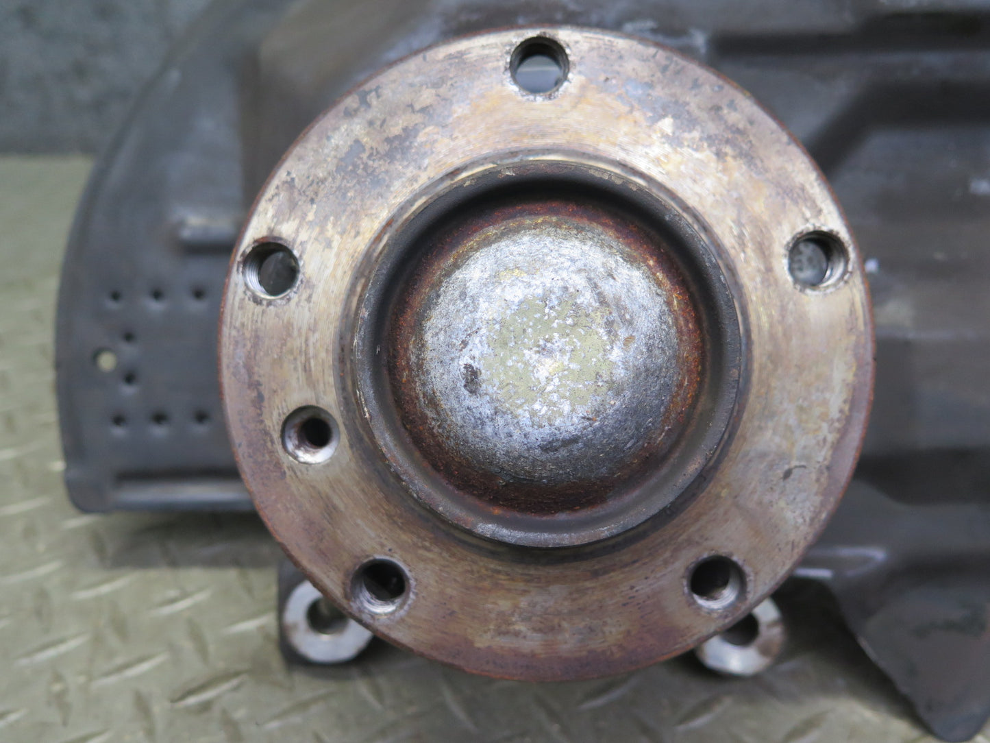 01-06 BMW E46 330ci RWD Front Right Spindle Knuckle Wheel Hub Bearing 77K OEM