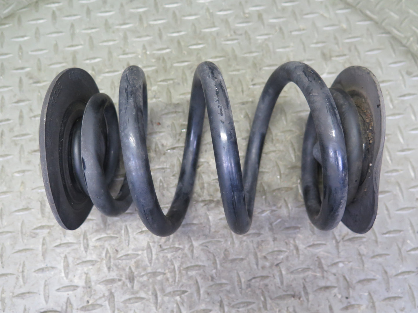 01-06 BMW E46 330ci Convertible Set of 2 Rear Left & Right Coil Spring OEM