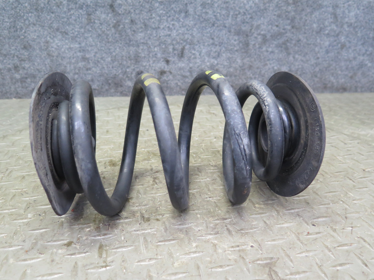 01-06 BMW E46 330ci Convertible Set of 2 Rear Left & Right Coil Spring OEM