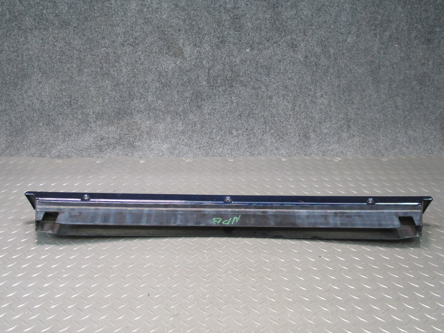 1997-2002 Porsche Boxster 986 Rear Trunk Spoiler Wing Trim Bracket