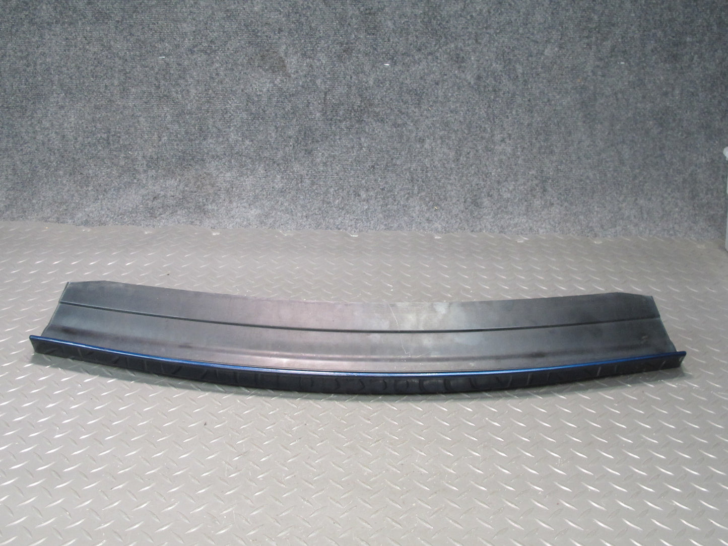 1997-2002 Porsche Boxster 986 Rear Trunk Spoiler Wing Trim Bracket