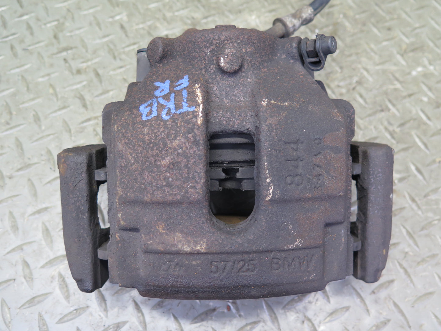 01-06 BMW E46 330i 330Ci RWD Set of 2 Front Left & Right Brake Caliper 77K OEM