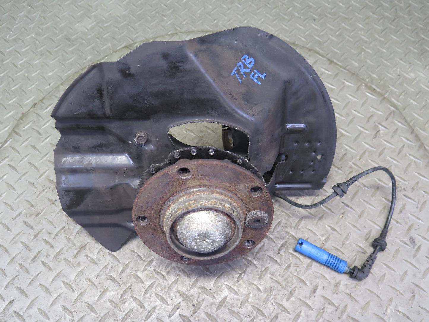 01-06 BMW E46 330ci RWD Front Left Spindle Knuckle Wheel Hub Bearing 77K OEM