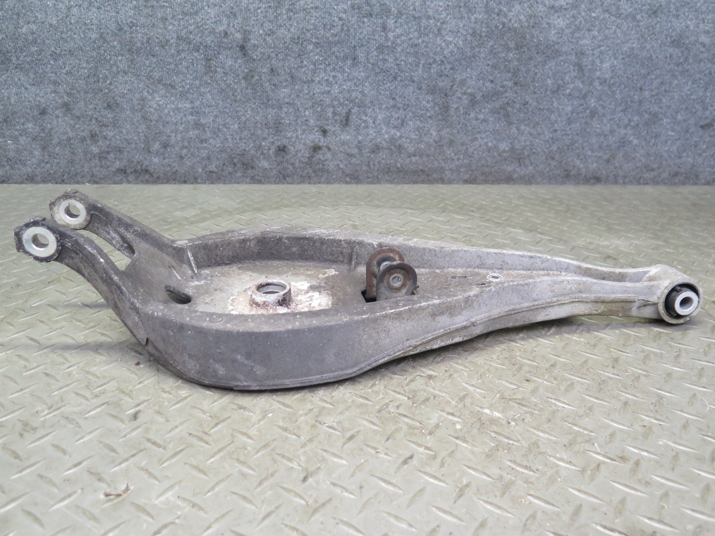 01-06 BMW E46 330ci RWD Set of 2 Rear Right Upper & Lower Control Arm 77K OEM