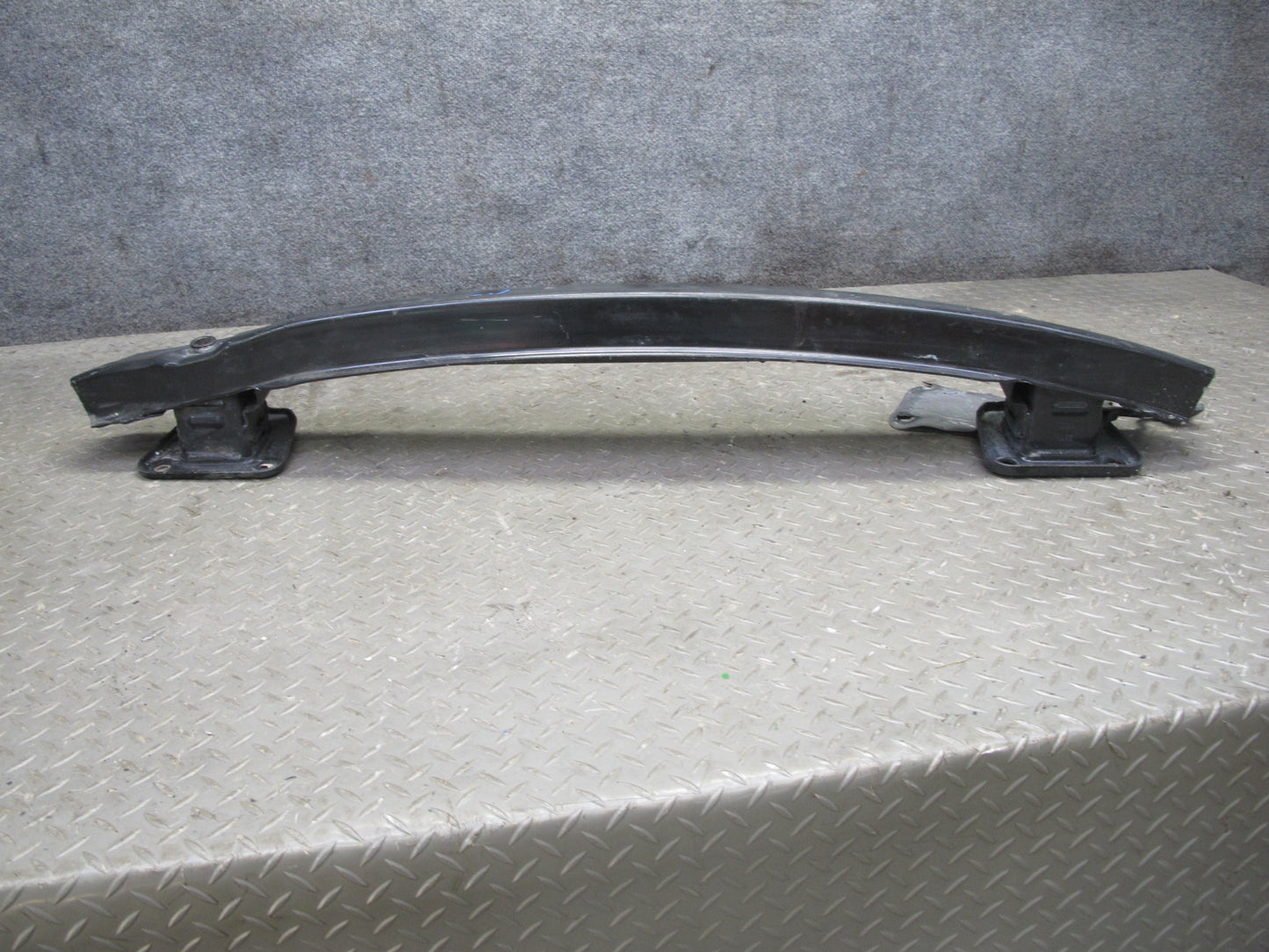 08-13 BMW E82 E88 135i Rear Bumper Reinforcement Impact Bar 7192417 OEM