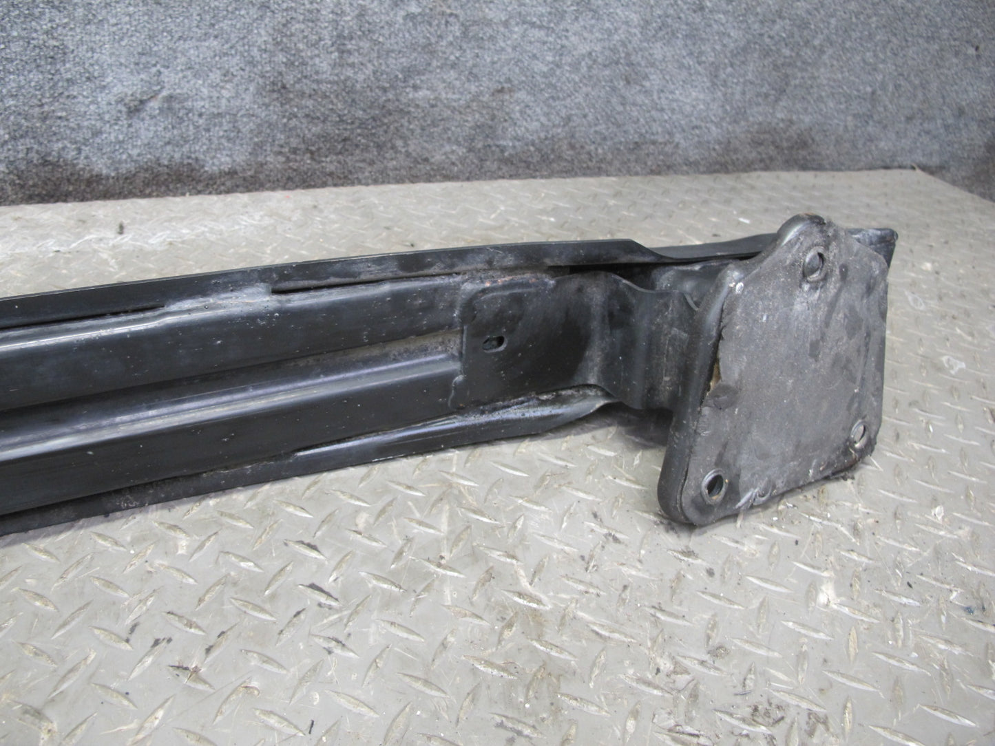 08-13 BMW E82 E88 135i Rear Bumper Reinforcement Impact Bar 7192417 OEM