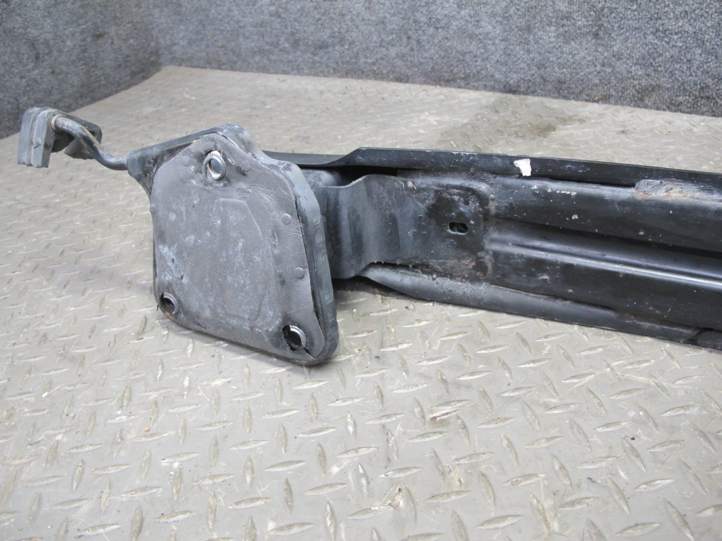 08-13 BMW E82 E88 135i Rear Bumper Reinforcement Impact Bar 7192417 OEM